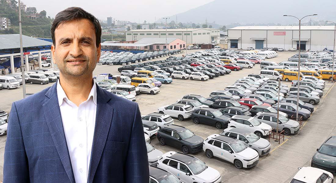 यातायात पूर्वाधारविज्ञ गजुरेलको चुनावी अभियानः  सार्वजनिक यातायात कोचाकोमुक्त बनाइ नीजि सवारी प्रयोग गर्नेलाई पनि चढौ चढौँ लाग्ने बनाउने