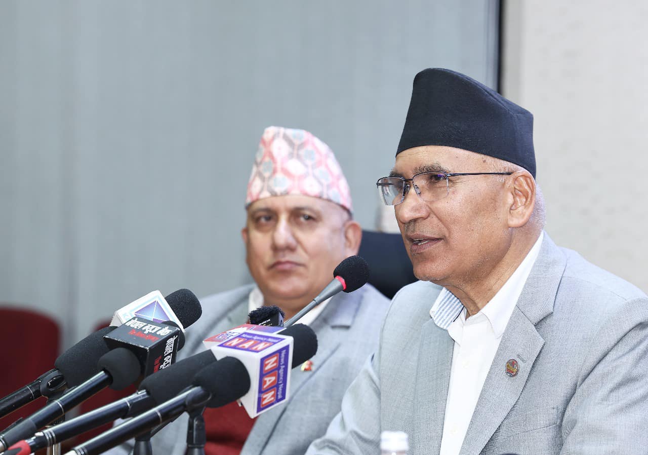 बर्षमान पुनको बजेटमा विष्णु पौडेलले चलाए कैची, बजेटको आकार डेढ खर्ब बढीले घटाए