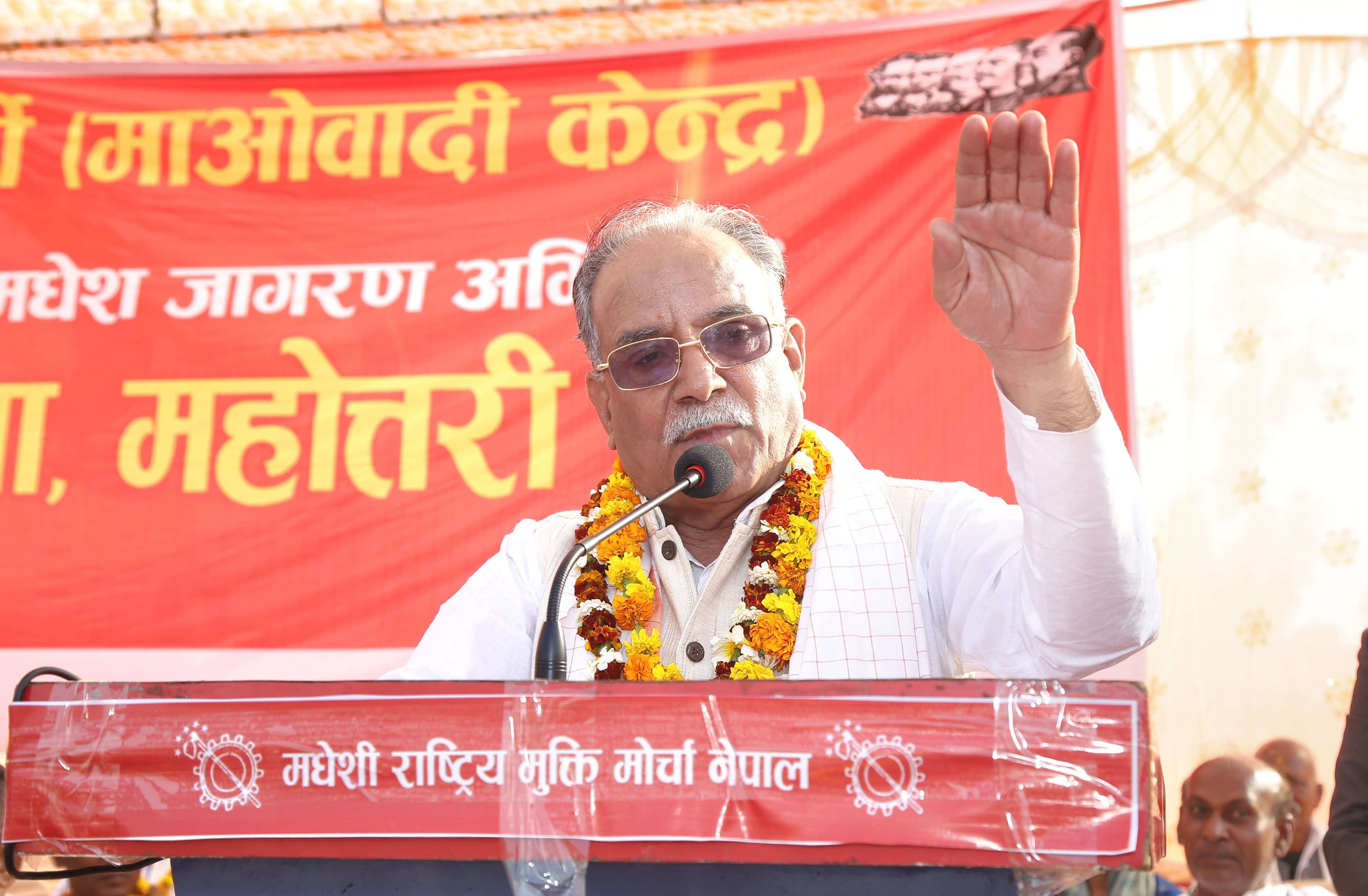 फरार मिलन आचार्यले गरे बुवा र भाइ हत्या गरेको स्वीकार, प्रहरी वृत्तमा आत्मसमर्पण