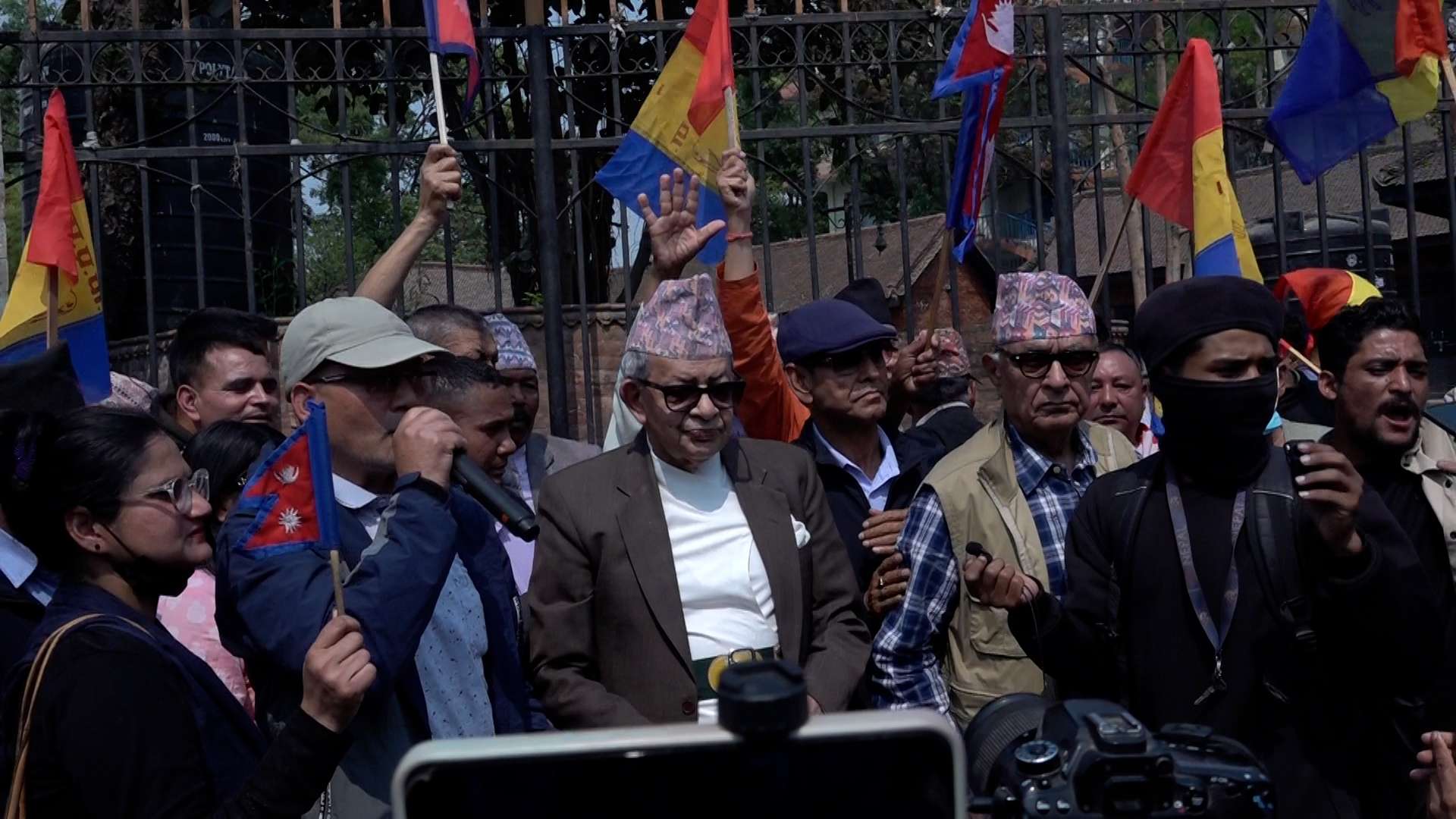 काठमाडौंमा राप्रपाको प्रदर्शन, मिश्र र राणालाई रिहाई गर्न माग